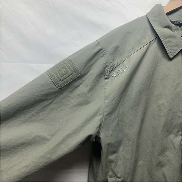5.11 Tactical Men's Coach Jacket Lightweight Windbreaker
- XL - Picture 3 of 5
